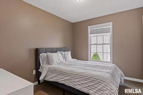 Bedroom - 2613 Tahoe Dr, Springfield, IL 62707 photo 4 of 5