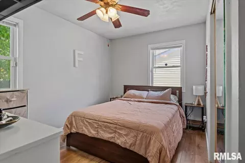 Bedroom - 17 Midland Ct, Springfield, IL 62702 photo 3 of 5