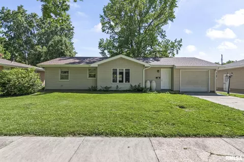 71 Radcliff Rd, Springfield, IL 62703