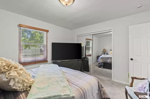 Bedroom - 71 Radcliff Rd, Springfield, IL 62703 photo 5 of 6
