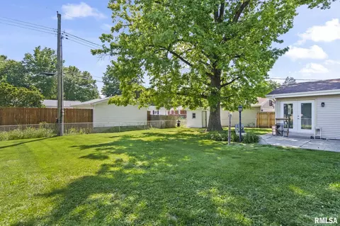 Exterior - 71 Radcliff Rd, Springfield, IL 62703 photo 5 of 7