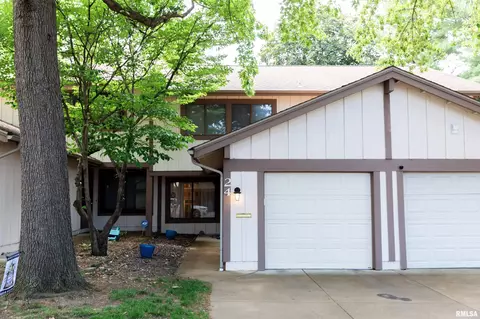 24 Redwood Ln, Springfield, IL 62704