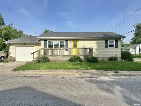 525 N Illinois St, Pittsfield, IL 62363