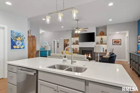 Kitchen - 3702 Westgate Dr, Springfield, IL 62711 photo 3 of 5