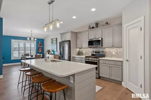 Kitchen - 3702 Westgate Dr, Springfield, IL 62711 photo 5 of 5