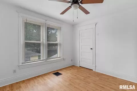 Bedroom - 2921 S Park Ave, Springfield, IL 62704 photo 6 of 7