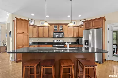 Kitchen - 1621 Hoechester Rd, Springfield, IL 62712 photo 1 of 4