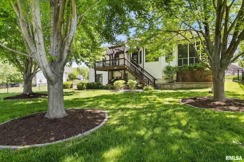Exterior - 1621 Hoechester Rd, Springfield, IL 62712 photo 7 of 11