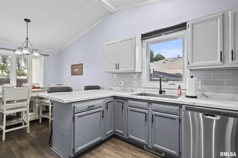 Kitchen - 6337 Kate Ct, Springfield, IL 62712 photo 4 of 4