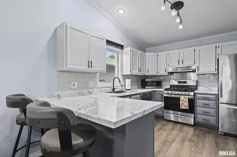 Kitchen - 6337 Kate Ct, Springfield, IL 62712 photo 1 of 4