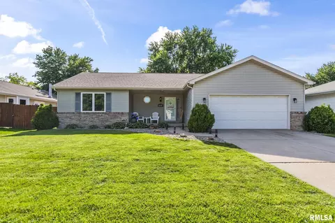 Exterior - 6337 Kate Ct, Springfield, IL 62712 photo 3 of 9