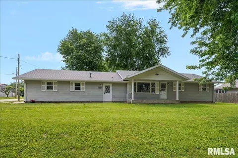 105 S Church St, Mechanicsburg, IL 62545