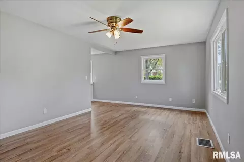 Living - 2201 E Converse St, Springfield, IL 62702 photo 1 of 6