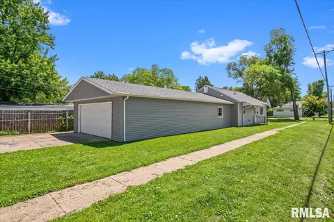 Exterior - 2201 E Converse St, Springfield, IL 62702 photo 1 of 4