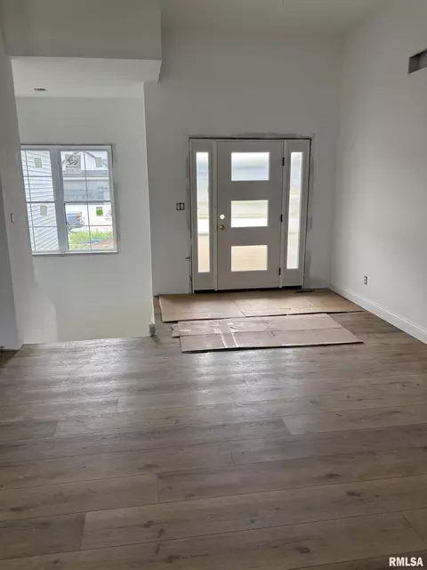 Entry Way - 3217 Enfield Cir, Springfield, IL 62711 photo 2 of 2