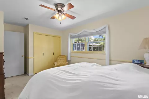 Bedroom - 91 Pinehurst Dr, Springfield, IL 62704 photo 9 of 9