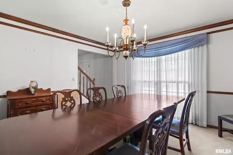 Dining - 91 Pinehurst Dr, Springfield, IL 62704 photo 1 of 2