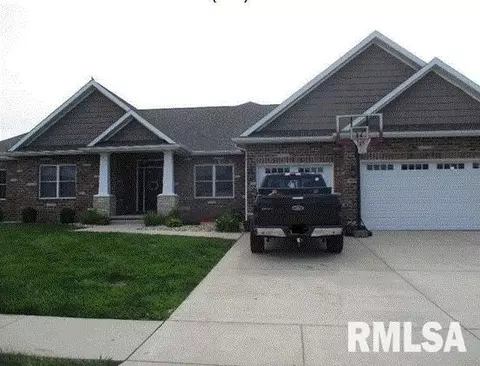 904 Nine Rock Dr, Sherman, IL 62684