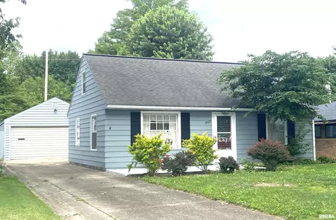 2425 S College St, Springfield, IL 62704