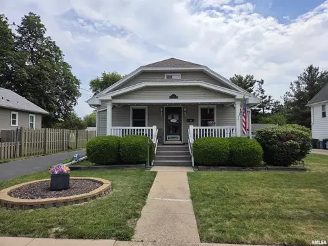 99 N Arthur Ave, Galesburg, IL 61401