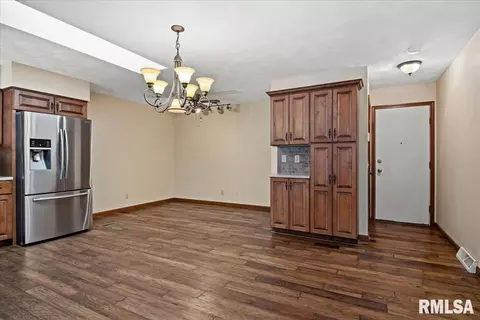 Other - 3129 Turning Mill Dr, Springfield, IL 62704 photo 3 of 11