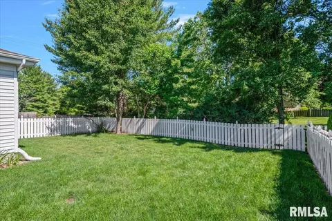 Exterior - 3129 Turning Mill Dr, Springfield, IL 62704 photo 4 of 6