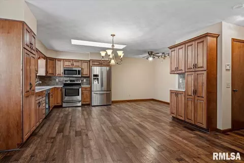 Other - 3129 Turning Mill Dr, Springfield, IL 62704 photo 2 of 11