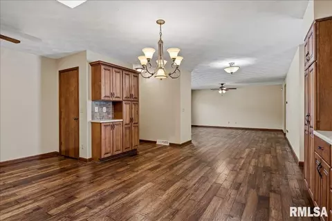 Other - 3129 Turning Mill Dr, Springfield, IL 62704 photo 4 of 11