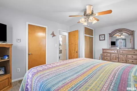 Bedroom - 3061 Louise Ln, Springfield, IL 62702 photo 3 of 6