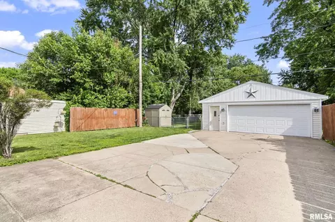 Exterior - 3061 Louise Ln, Springfield, IL 62702 photo 10 of 10