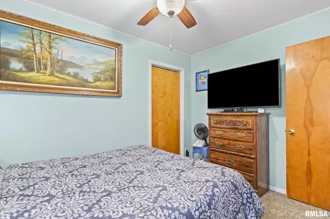 Bedroom - 3061 Louise Ln, Springfield, IL 62702 photo 6 of 6