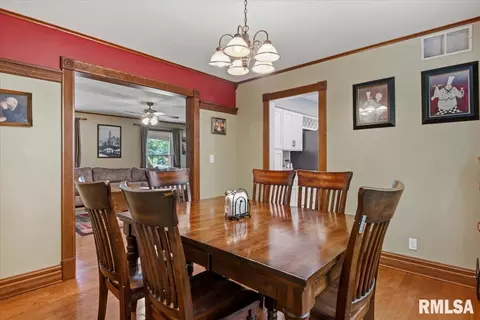 Dining - 4 Parkway Rd, Springfield, IL 62712 photo 1 of 1