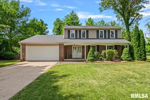 4 Parkway Rd, Springfield, IL 62712