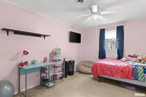 Bedroom - 2253 E Converse Ave, Springfield, IL 62702 photo 9 of 9