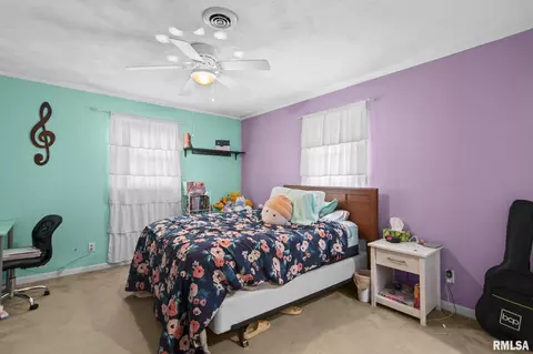 Bedroom - 2253 E Converse Ave, Springfield, IL 62702 photo 5 of 9