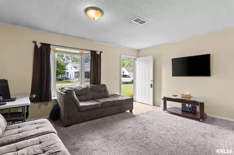 Living - 2253 E Converse Ave, Springfield, IL 62702 photo 1 of 1