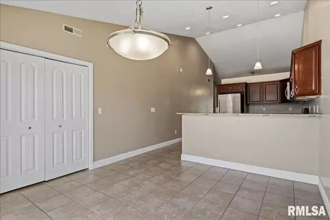 Entry Way - 418 E Spruce St, Chatham, IL 62629 photo 3 of 3