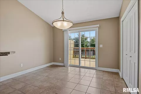 Entry Way - 418 E Spruce St, Chatham, IL 62629 photo 1 of 3