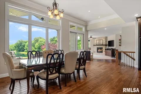 Dining - 6249 Old Salem Ln, Springfield, IL 62711 photo 1 of 5