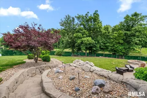Exterior - 6249 Old Salem Ln, Springfield, IL 62711 photo 10 of 15