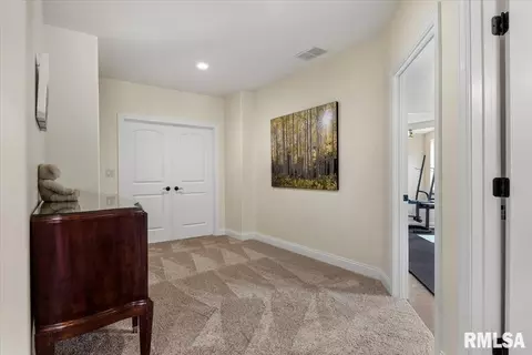 Entry Way - 6249 Old Salem Ln, Springfield, IL 62711 photo 7 of 10