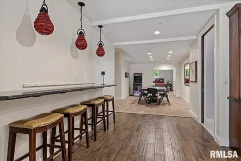 Entry Way - 6249 Old Salem Ln, Springfield, IL 62711 photo 4 of 10