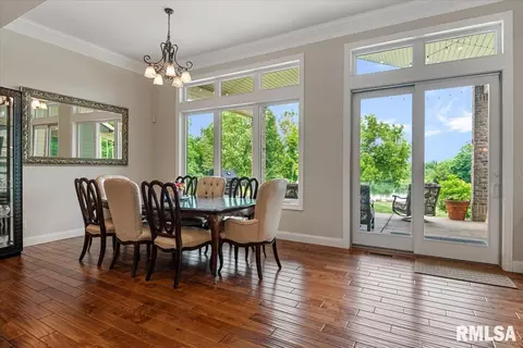 Dining - 6249 Old Salem Ln, Springfield, IL 62711 photo 2 of 5