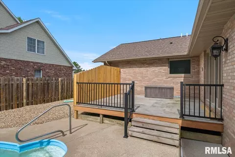 Exterior - 3501 Buckeye Dr, Springfield, IL 62712 photo 7 of 8