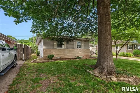 Exterior - 29 Longbow Ln, Springfield, IL 62704 photo 3 of 6
