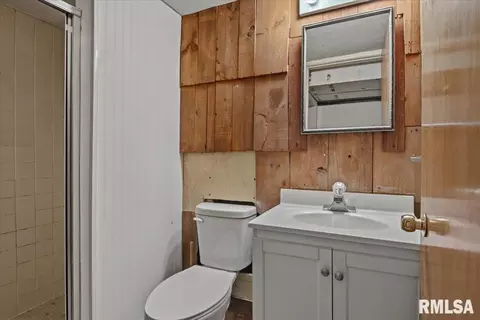 Bath - 29 Longbow Ln, Springfield, IL 62704 photo 3 of 3