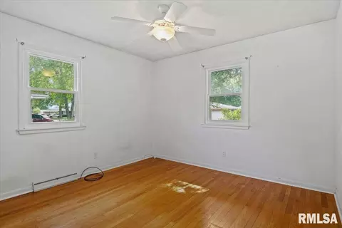 Bedroom - 29 Longbow Ln, Springfield, IL 62704 photo 6 of 7