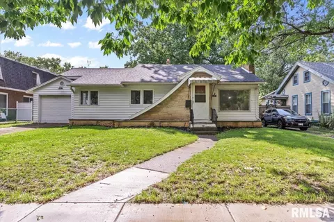 Exterior - 201 S Walnut St, Springfield, IL 62704 photo 2 of 7