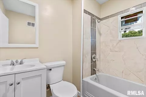 Bath - 201 S Walnut St, Springfield, IL 62704 photo 1 of 2