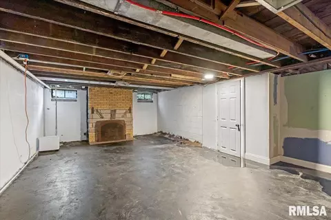 Other - 201 S Walnut St, Springfield, IL 62704 photo 6 of 6